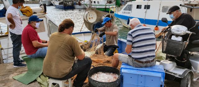 Los pescadores de artes menores de la Comunidad Valenciana también amarrarán la flota el viernes 4 de junio como protesta por el Plan de Demersales de la Unión Europea