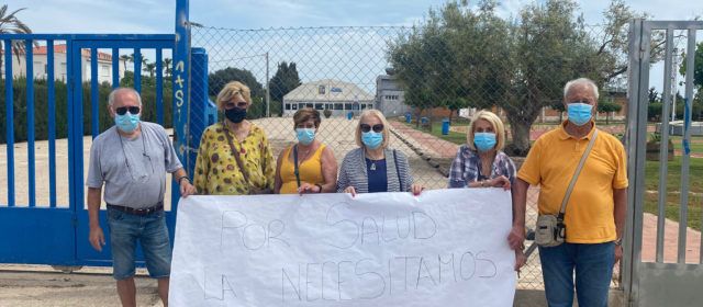 Personas mayores de Benicarló reclaman la reapertura de la piscina