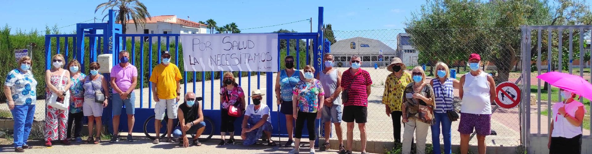 Nova concentració per demanar la reobertura de la piscina municipal de Benicarló