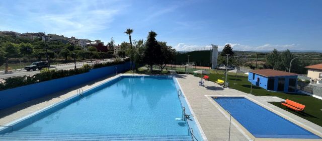 La nova piscina municipal de Càlig ja està acabada