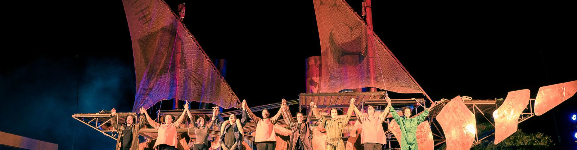 Peníscola dona la benvinguda a l’estiu amb l’espectacle Veles e Vents