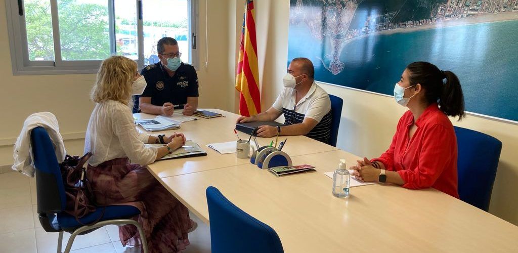 Peníscola s’alia amb Turisme CV per a controlar l’intrusisme en el lloguer d’habitatge d’ús turístic