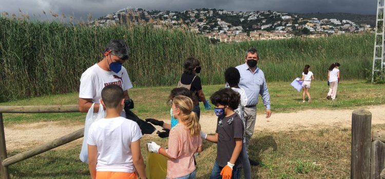 Èxit de la jornada de sensibilització mediambiental per la marjal impulsada per l’AMPA del CEIP Jaime Sanz juntament amb l’Ajuntament de Peníscola