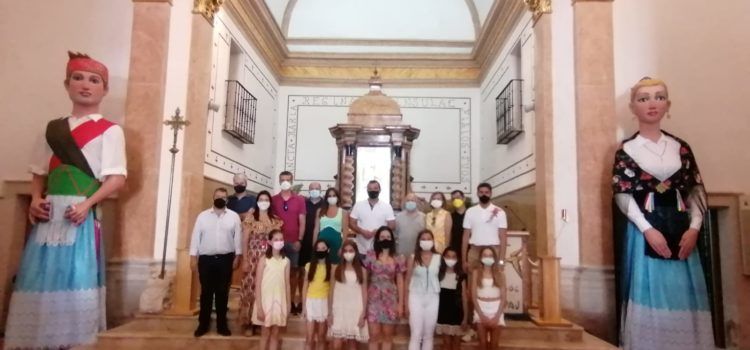 Peñíscola presenta a sus nuevos “Gegants” Roc y Tana