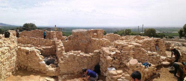 Fotos: excavacions al poblat del Puig de Vinaròs