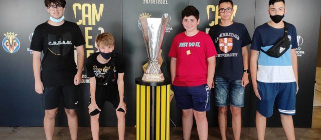 Fotos: Benicarló amb la Copa de la UEFA del Vil·lareal CF