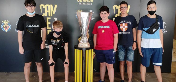 Fotos: Benicarló amb la Copa de la UEFA del Vil·lareal CF