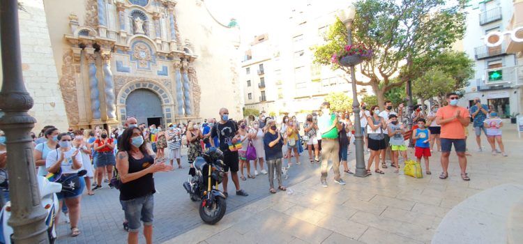 Concentració a Vinaròs per condemnar l’assassinat de Samu