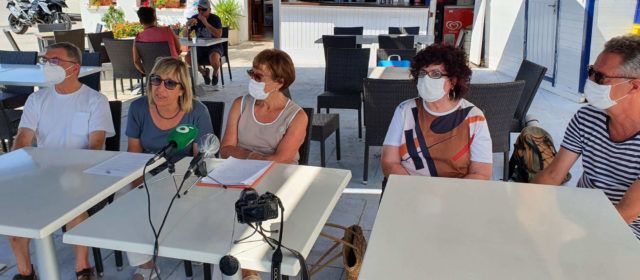 Vídeo: roda de premsa plataforma per la reobertura del JJ Cinema