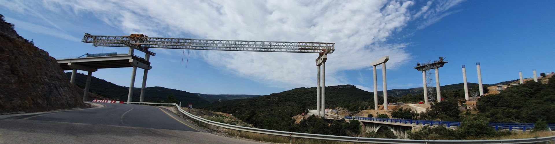 Fotos: Avança el viaducte del barranc de la Bota