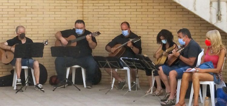La poesia ompli els carrers de Vilafranca
