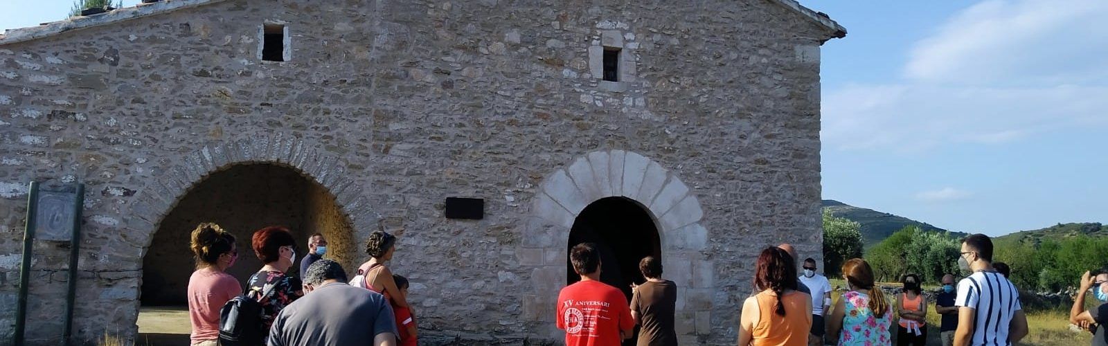 La ruta de les ermites descobreix la història d’Albocàsser davant un públic entregat