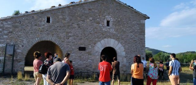 La ruta de les ermites descobreix la història d’Albocàsser davant un públic entregat