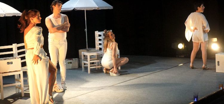 Vilafranca gaudeix d’un cap de setmana amb teatre, música i conferències