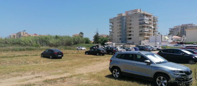 El Ayuntamiento de Peñíscola ha habilitado 1500 plazas de aparcamiento gratuito para este inicio de verano
