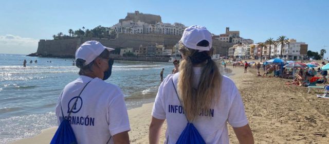 Peníscola compta amb 36 informadors en platges i espais públics
