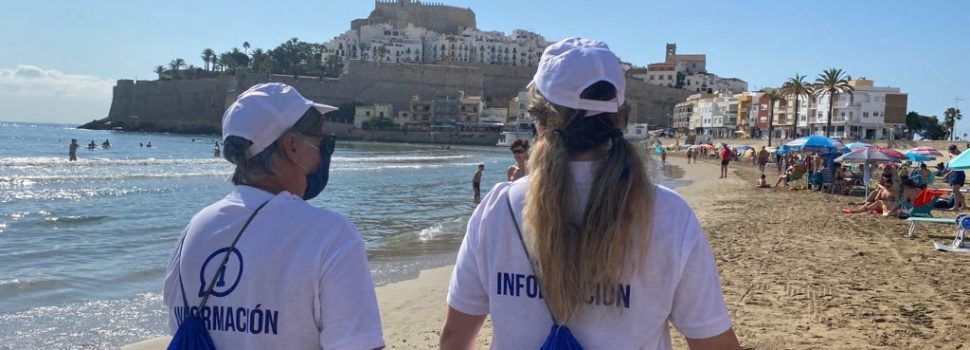 Peníscola compta amb 36 informadors en platges i espais públics
