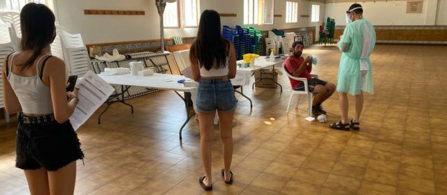 Tírig registra el 100% de negatius en els test d’antígens practicats als joves