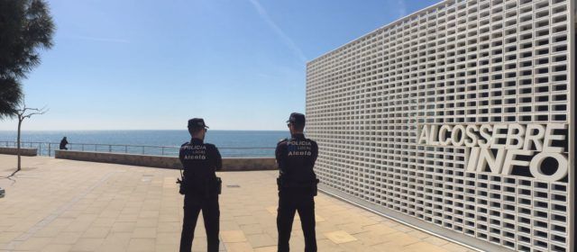 Un veí d’Alcossebre troba una cartera amb 470 euros i la lliura a la Policia Local