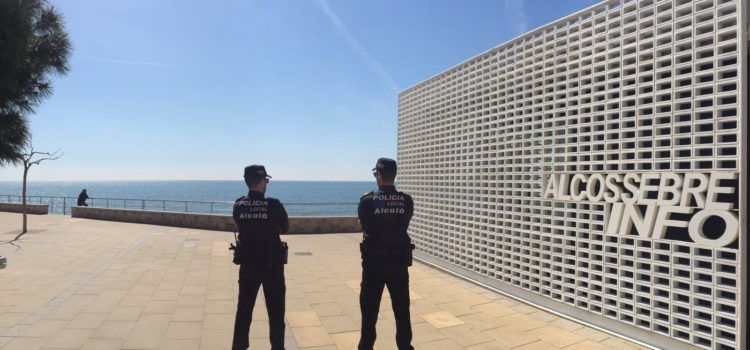 Un veí d’Alcossebre troba una cartera amb 470 euros i la lliura a la Policia Local