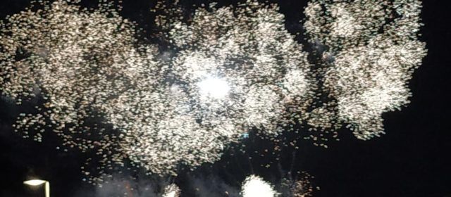 Fotos: focs artificials fi de Festa Major d’Amposta