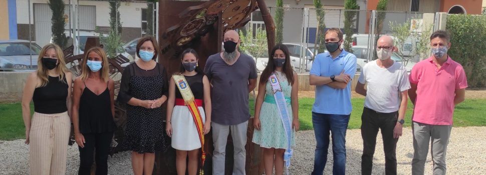 Garci inaugura escultura a Benicarló