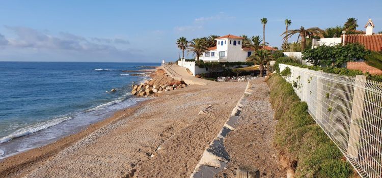 Reanimen una dona amb possible aturada cardíaca a la Cala Puntal de Vinaròs