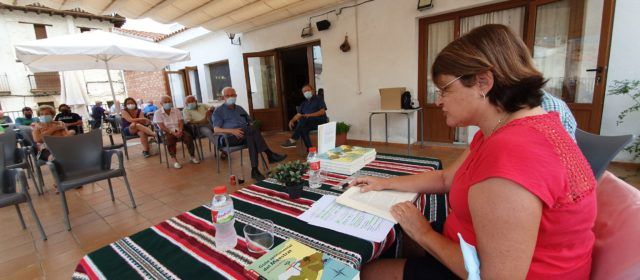 Amàlia Roig publica una guia sentimental per gaudir del Maestrat