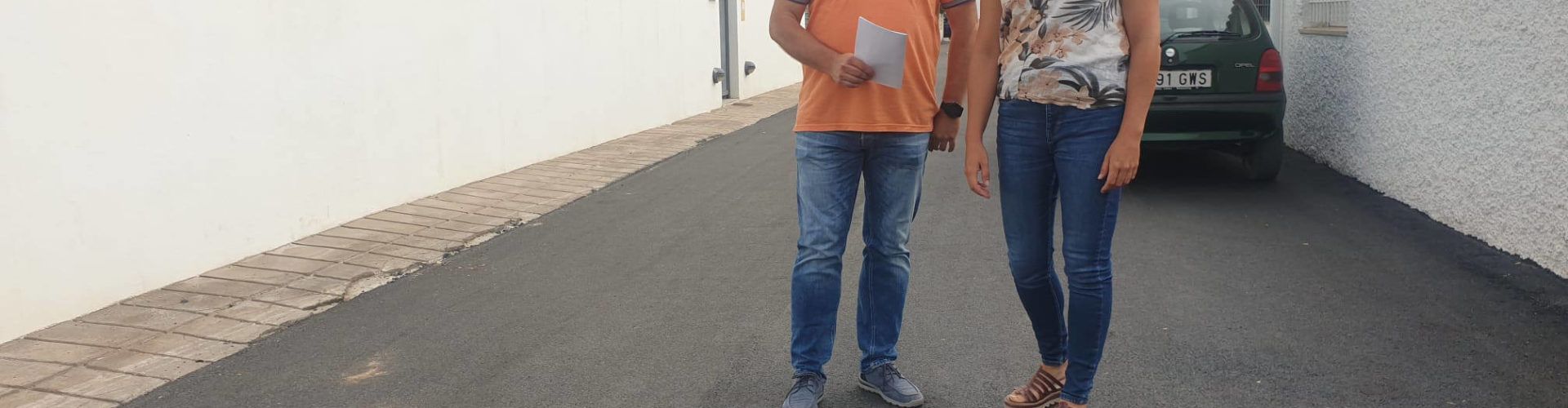 L’Ajuntament asfalta diversos carrers i camins rurals del terme municipal