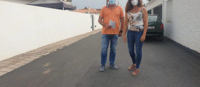 L’Ajuntament asfalta diversos carrers i camins rurals del terme municipal