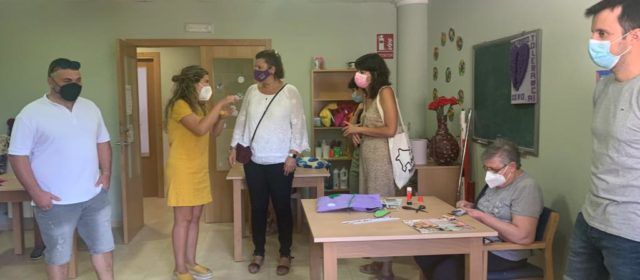 La Diputació afavoreix la contractació de 80 professionals per a potenciar l’envelliment actiu als pobles d’interior