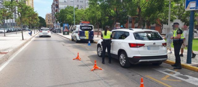 La Policia Local realitza controls de vehicles per a la prevenció del consum de drogues i alcohol
