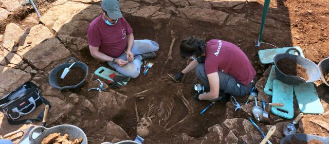 ArqueoAntro troba el primer cos d’un soldat republicà a les fosses de Vilafranca