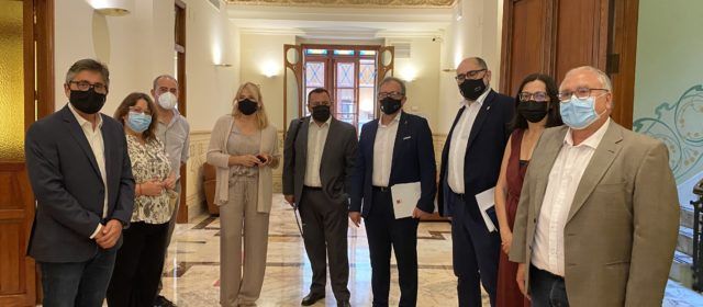 Martí celebra que la Generalitat ja estiga treballant per a portar la banda ampla amb fons europeus als xicotets pobles d’interior