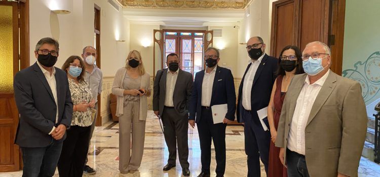 Martí celebra que la Generalitat ja estiga treballant per a portar la banda ampla amb fons europeus als xicotets pobles d’interior