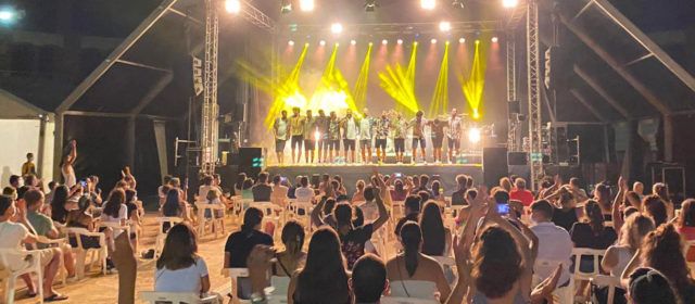Vídeos i fotos: La Fúmiga, Maluks i Esther Querol al Vinaròs Arena