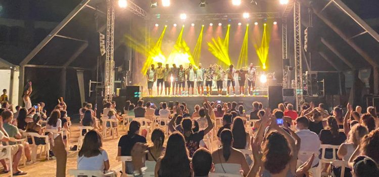 Vídeos i fotos: La Fúmiga, Maluks i Esther Querol al Vinaròs Arena