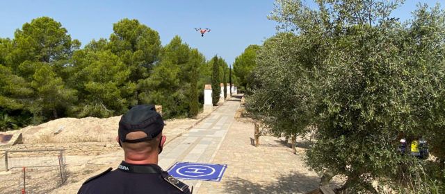 La Policia Local de Vinaròs realitza tasques de vigilància preventiva amb dron