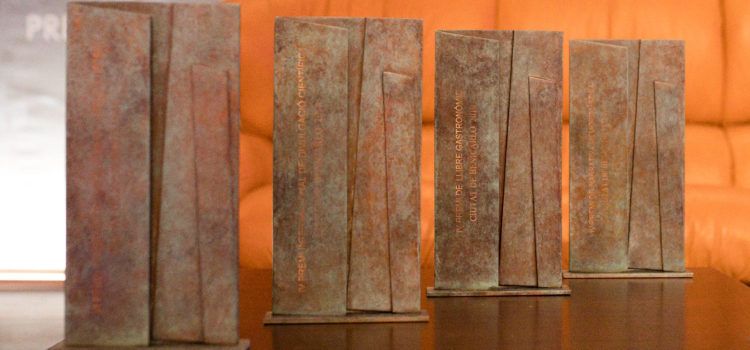 16 personalitats de reconegut prestigi integren el jurat dels Premis Literaris Ciutat de Benicarló