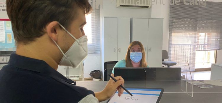 L’Ajuntament de Càlig implanta el sistema de signatura biomètrica en el Registre Municipal