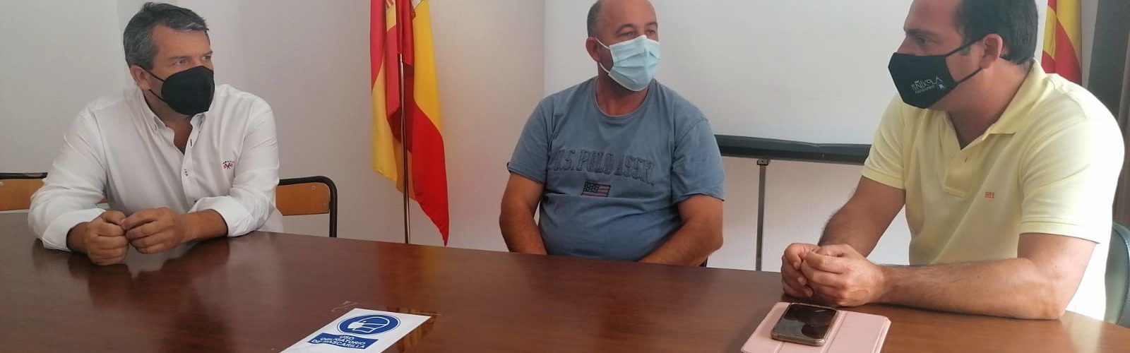 L’alcalde de Peníscola felicita el nou president de la Confraria de Pescadors, Rafael Simó