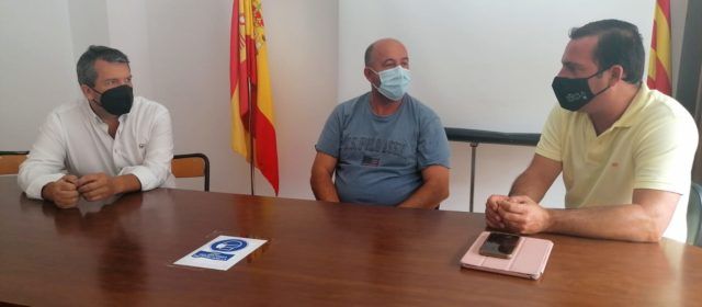 L’alcalde de Peníscola felicita el nou president de la Confraria de Pescadors, Rafael Simó