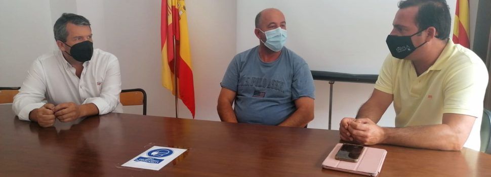 L’alcalde de Peníscola felicita el nou president de la Confraria de Pescadors, Rafael Simó