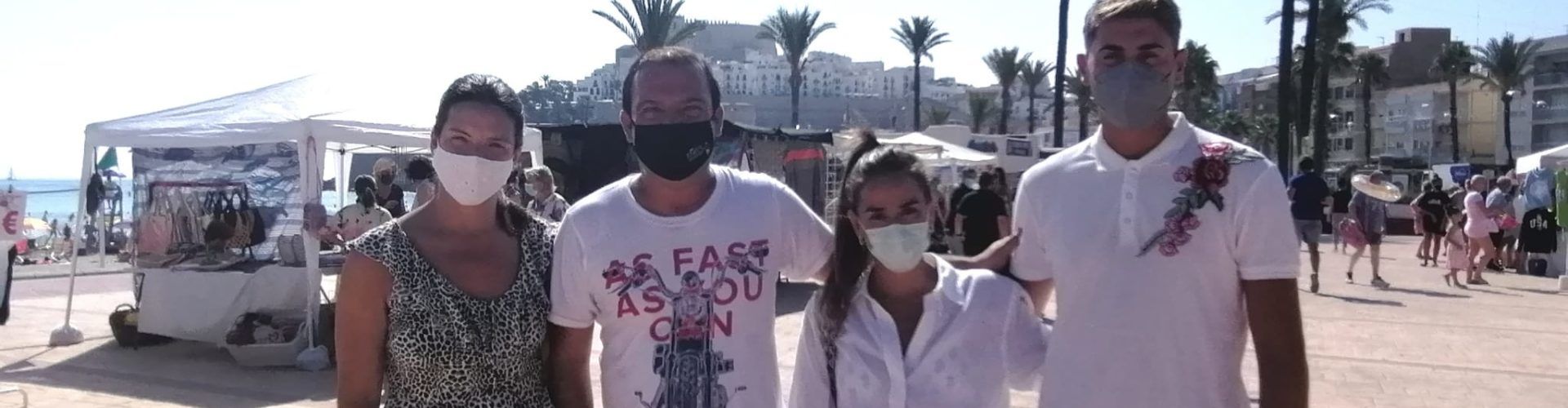 Los comercios de Peñíscola participan en la feria de Botigues al Carrer