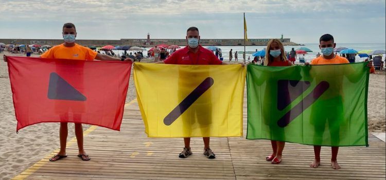Banderes adaptades a les persones daltòniques per a les platges de Benicarló