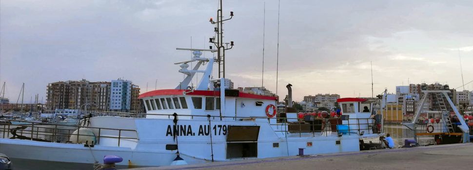 Fotos: barques italianes al port de Vinaròs