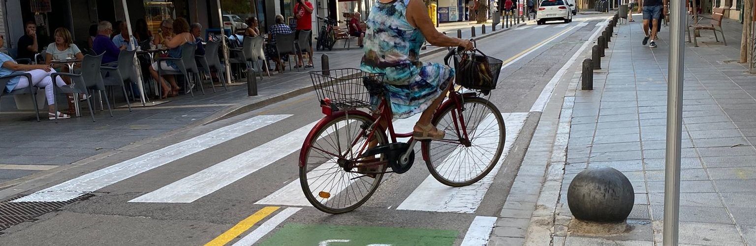 Benicarló habilita nous ciclocarrers per a millorar la convivència amb les bicicletes