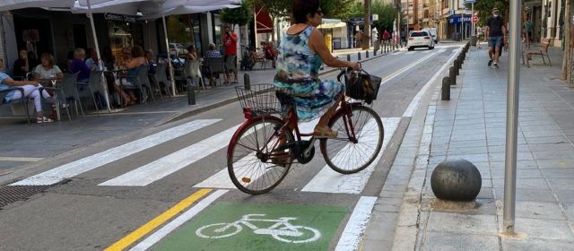 Benicarló habilita nous ciclocarrers per a millorar la convivència amb les bicicletes