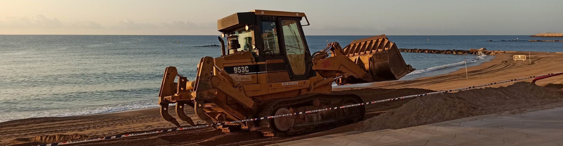 Arena para la playa del Fortí y nuevos trámites para la pasarela del Cervol