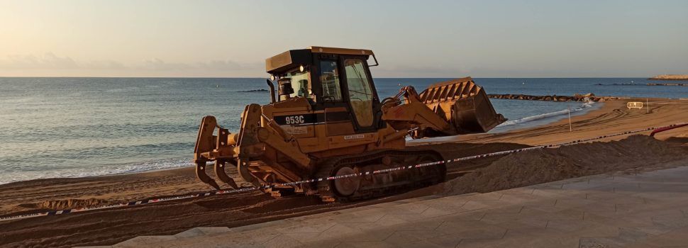 Arena para la playa del Fortí y nuevos trámites para la pasarela del Cervol